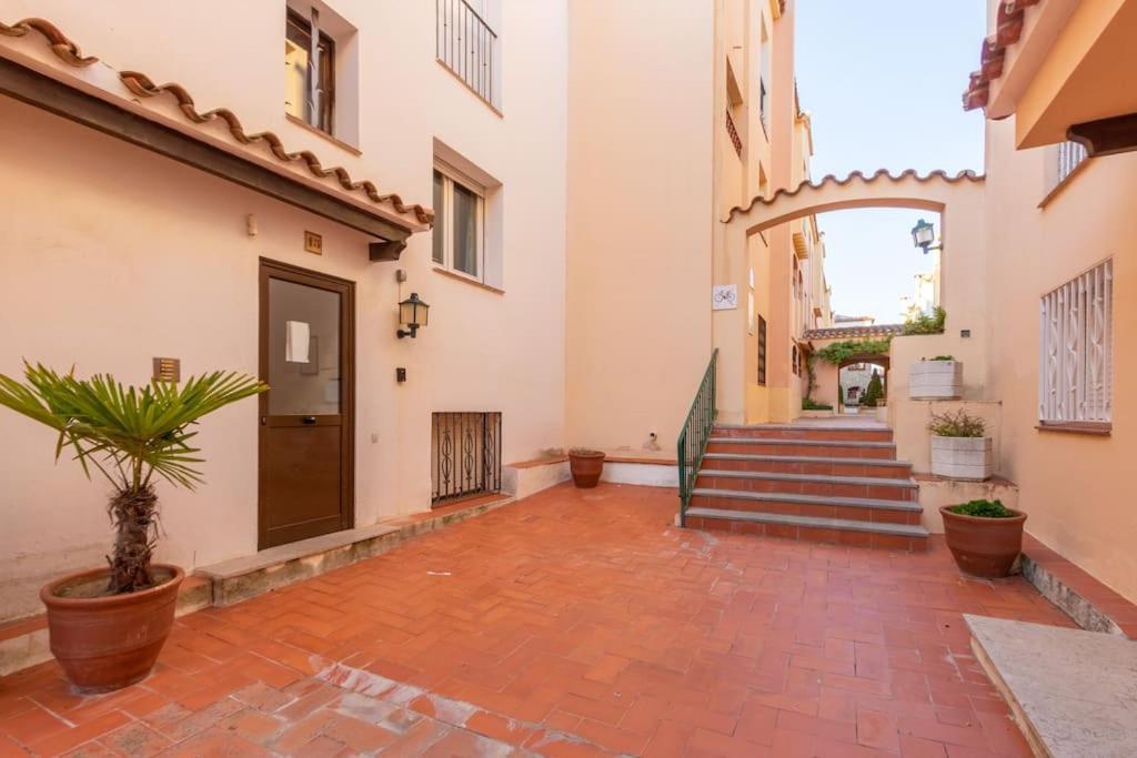Greserva Kar-Centro, Junto A La Playa, 3 Piscinas, Wifi, Clima, Restaurantes 2024 Empuriabrava Esterno foto