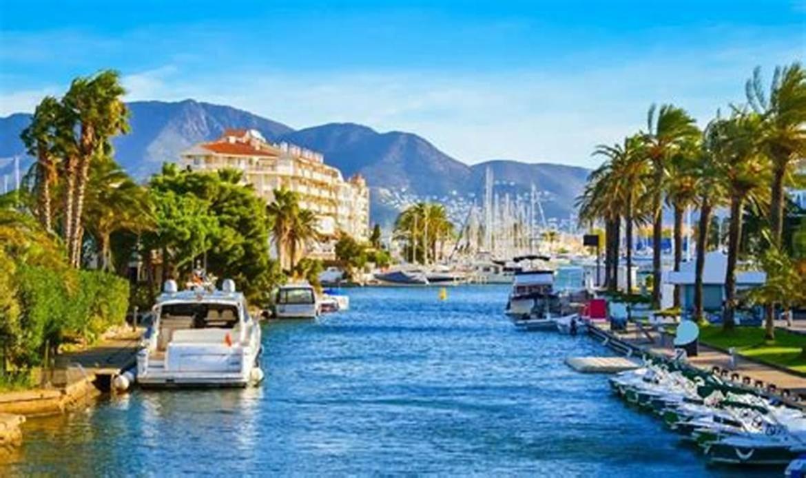 Greserva Kar-Centro, Junto A La Playa, 3 Piscinas, Wifi, Clima, Restaurantes 2024 Empuriabrava Esterno foto