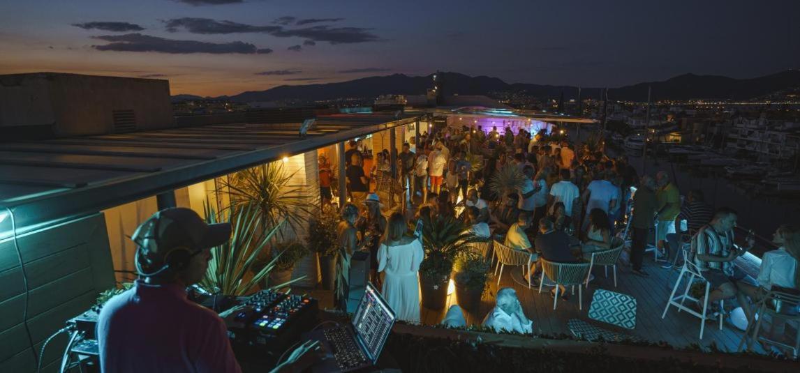 Greserva Kar-Centro, Junto A La Playa, 3 Piscinas, Wifi, Clima, Restaurantes 2024 Empuriabrava Esterno foto
